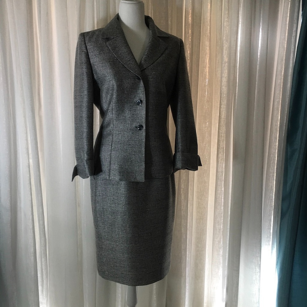 Le Suit Suit Set